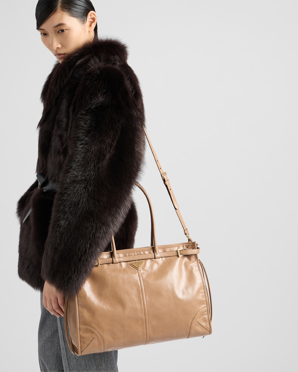 Prada Bonnie Extra Large Leather Handbag - Image 7